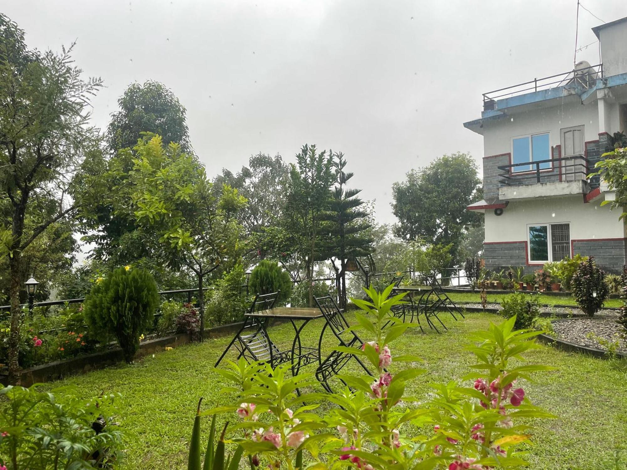Himalaya Serene View Guest House & Farm Stay Deorāli Kültér fotó
